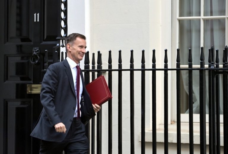 Hunt's nuclear option for the budget