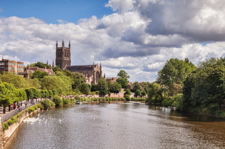 Budget to reduce child poverty at worcestershire