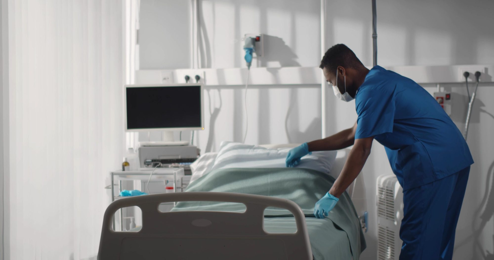 New Hospitals Scheme Delayed as Parties Point Fingers Over Funding
