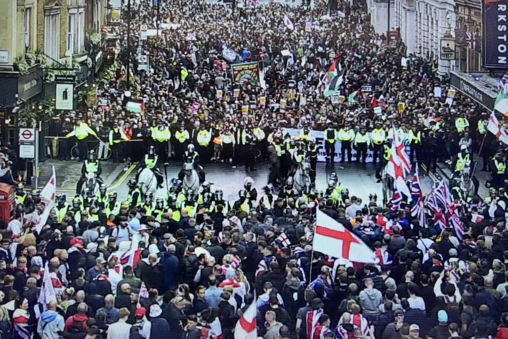 Unite the kingdom protest