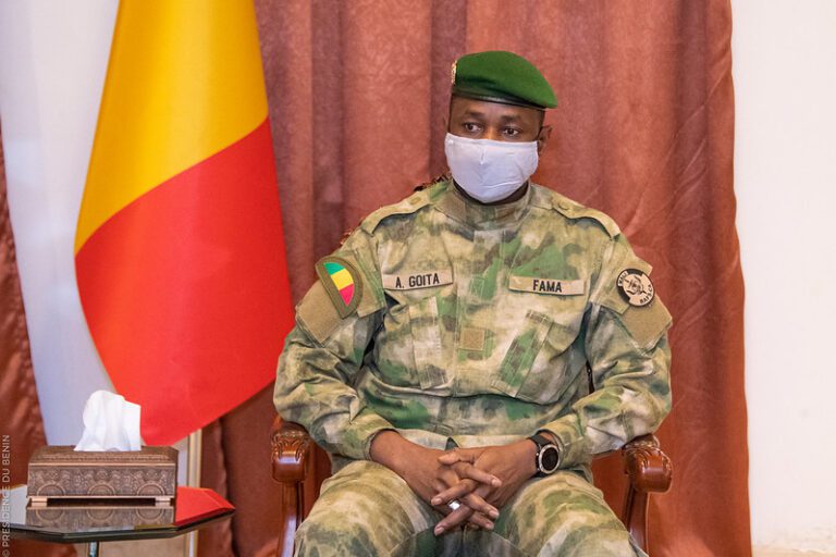 52092487797 d74ec2bd2e c