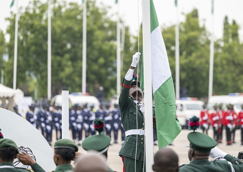 52935745023 a72d88e76c c